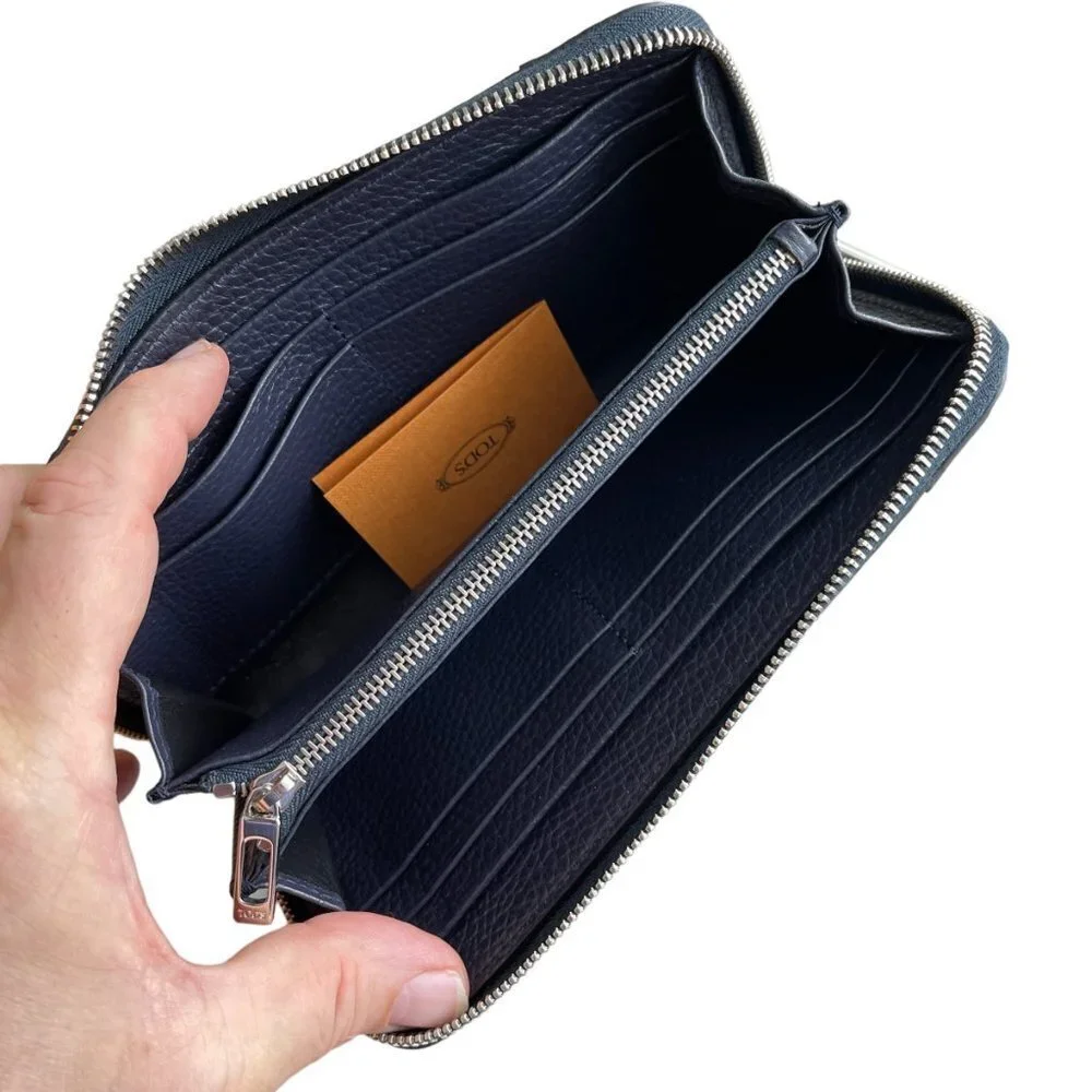 Tod's Italy Blue Zip Continental Wallet Black T-panel, XAMTTTA0400FFX178L‎